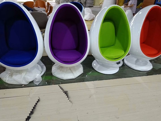 Red Fabric Upholstering Egg Pod Chair White Fiberglass Shell For Leisure