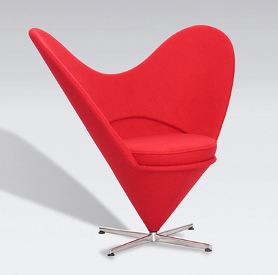 เก้าอี้หุ้มเบาะผ้ารูปหัวใจที่ทนทานพร้อมฐานหมุนสำหรับโชว์รูม